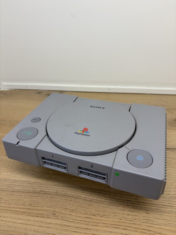 PlayStation 1 Konsol med ström- och bildkabel